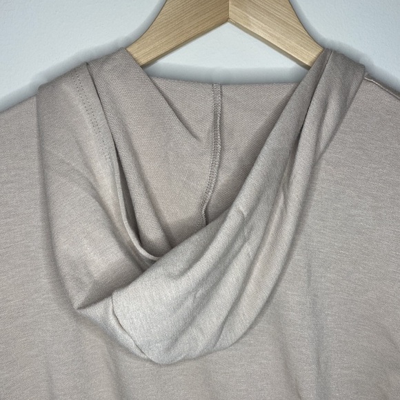 Vogue Paris Long Sleeve Crop Top Hoodie with Tie Size Small - Picture 9 of 11